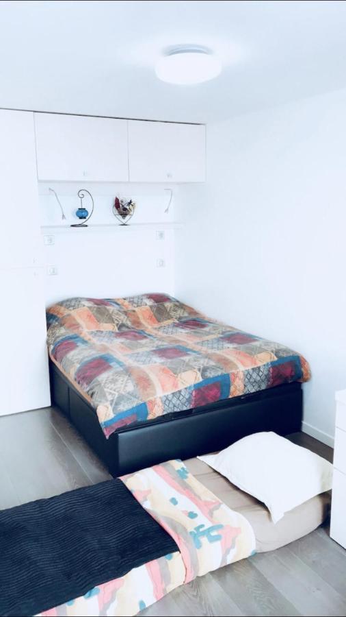 Appartement Luxury New Modern Apptmt In Center Of Parijs